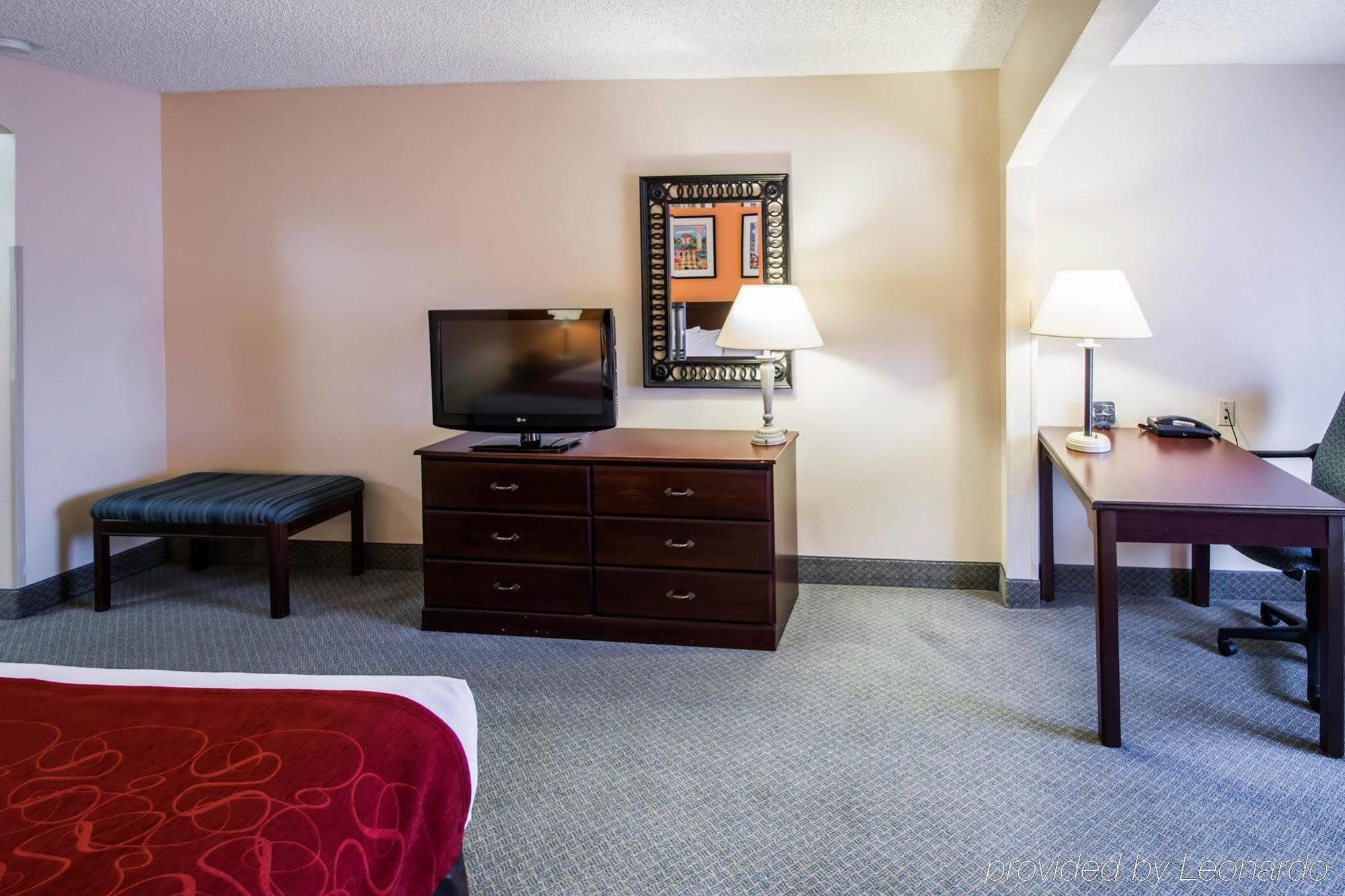 Comfort Suites Airport Jacksonville Exterior photo